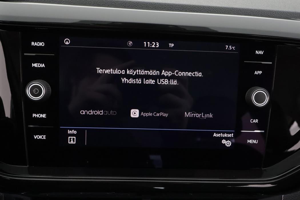 VOLKSWAGEN T-Cross 2019