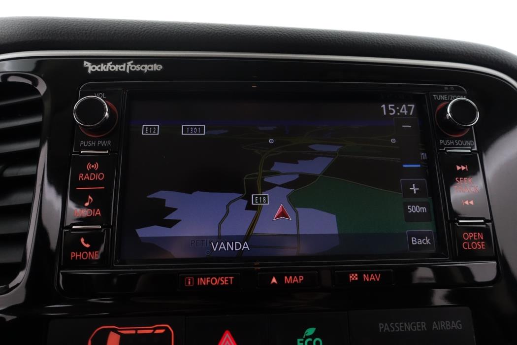 MITSUBISHI OUTLANDER PHEV 2016