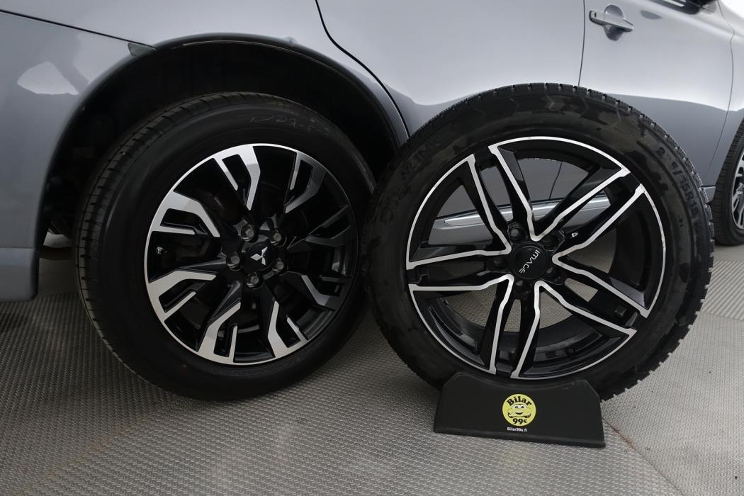 MITSUBISHI OUTLANDER PHEV 2016