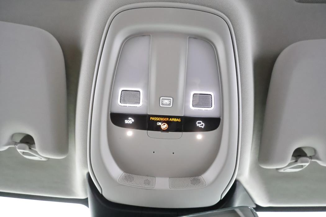 VOLVO V60 2023