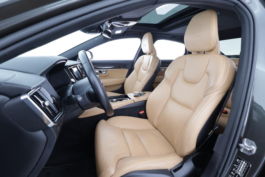 VOLVO S90 2019