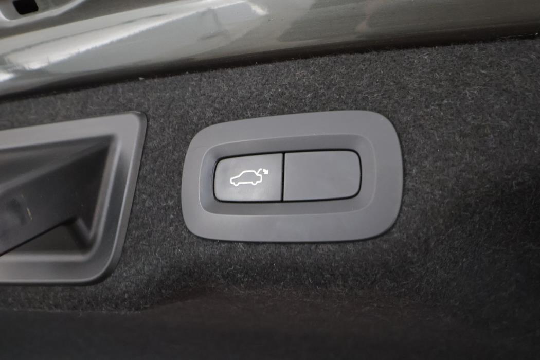 VOLVO S90 2019