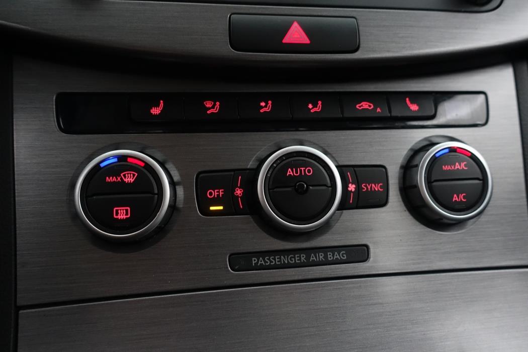 VOLKSWAGEN Passat 2013