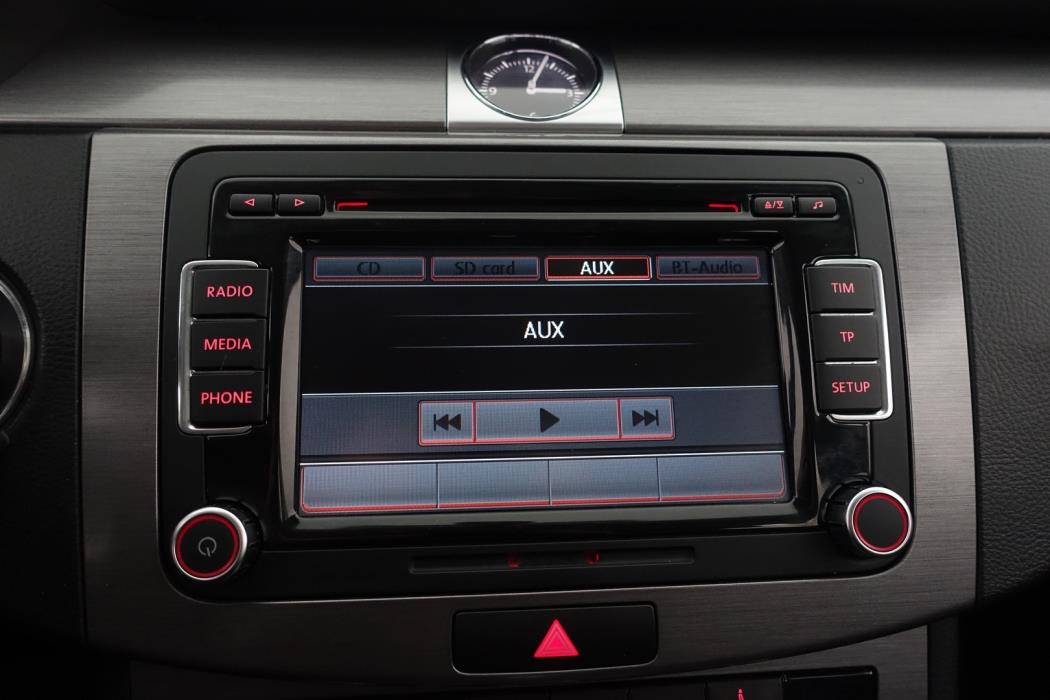 VOLKSWAGEN Passat 2013