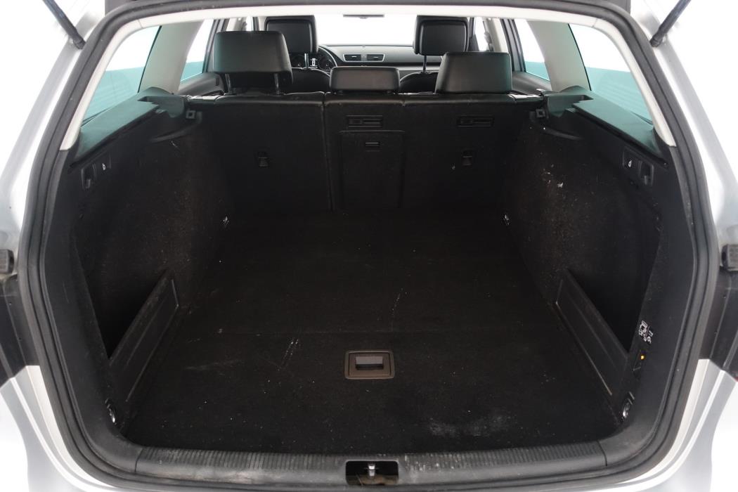 VOLKSWAGEN Passat 2013
