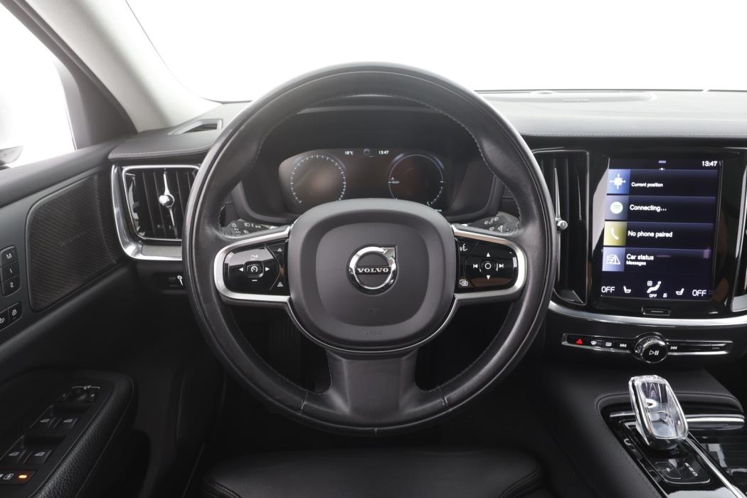 VOLVO V60 2021
