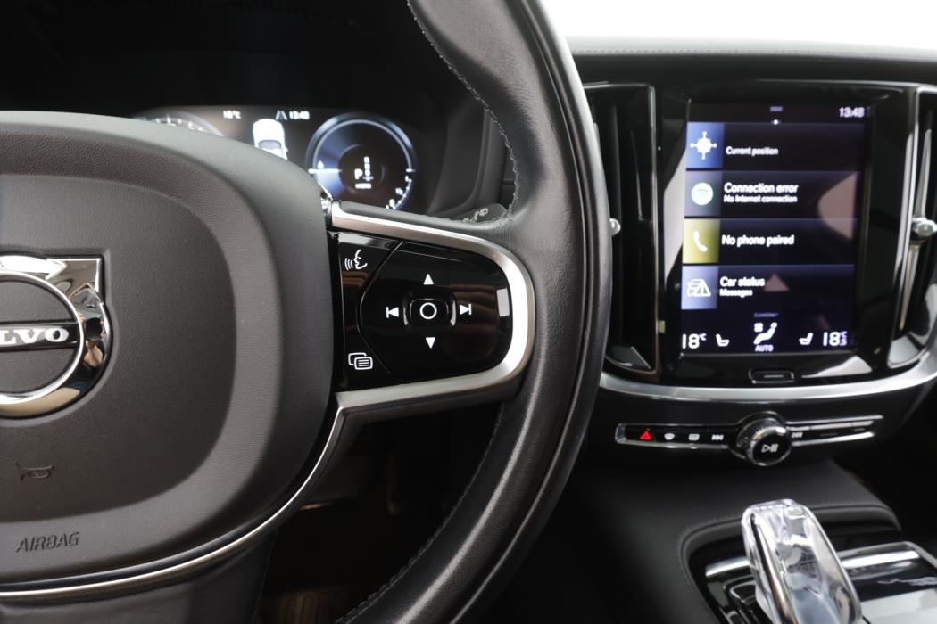 VOLVO V60 2021