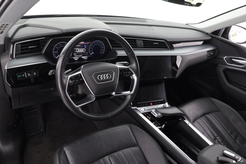AUDI e-tron 2020
