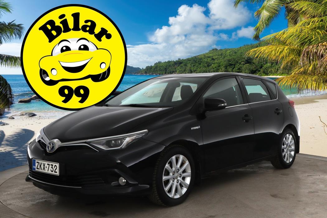 TOYOTA Auris 2016