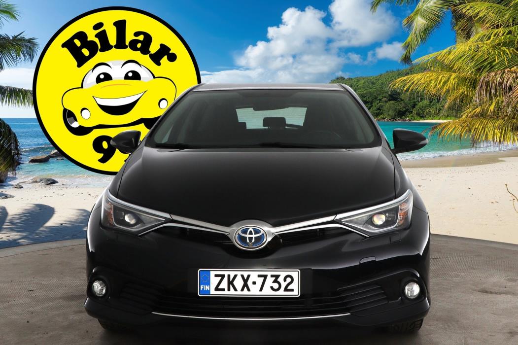 TOYOTA Auris 2016