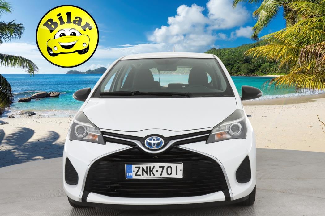 TOYOTA Yaris 2015