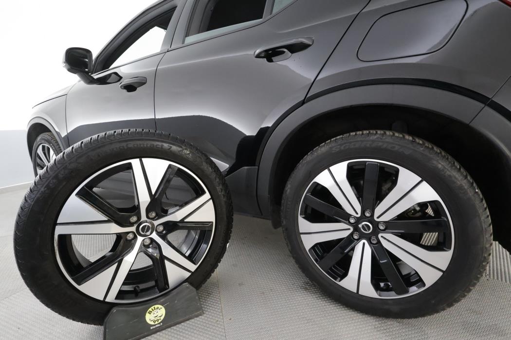 VOLVO XC40 2023