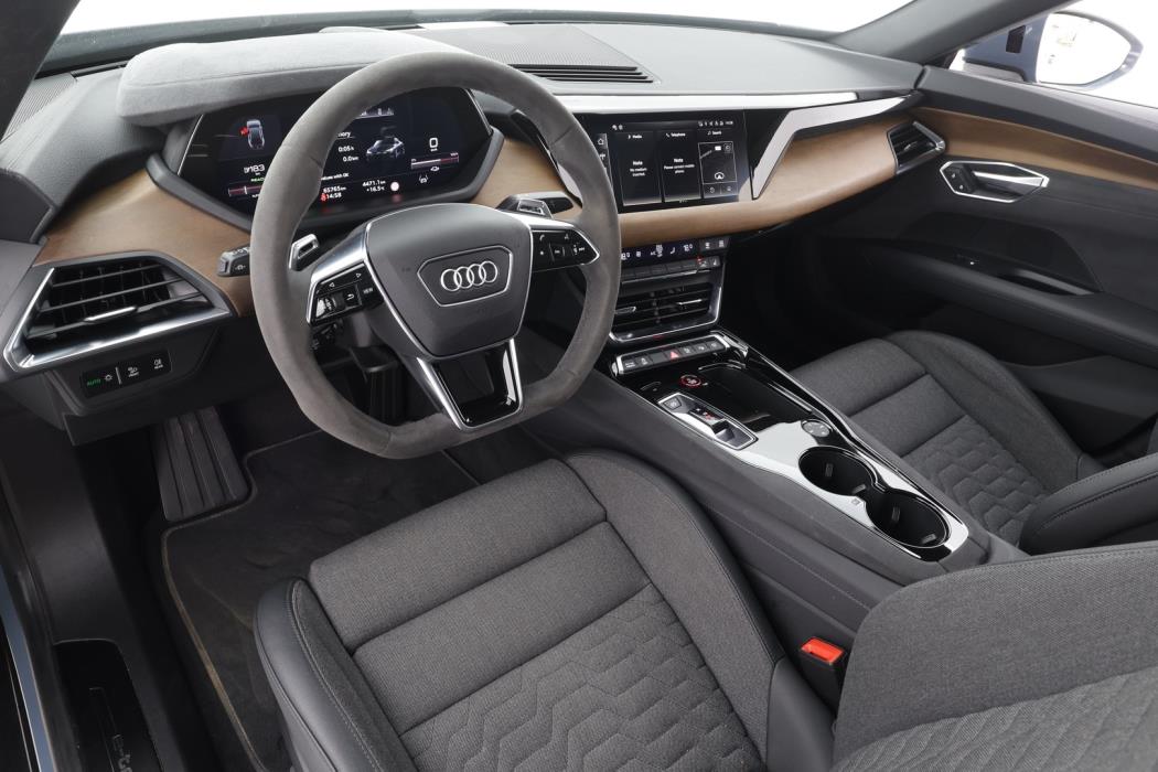 AUDI E-TRON GT 2022
