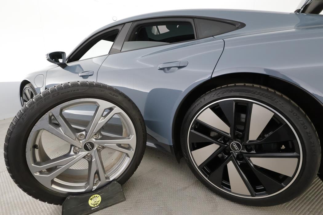 AUDI E-TRON GT 2022