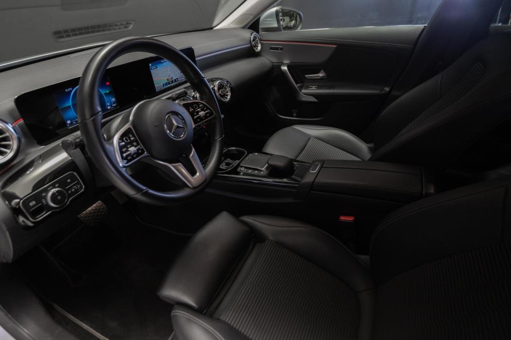 MERCEDES-BENZ CLA 2021