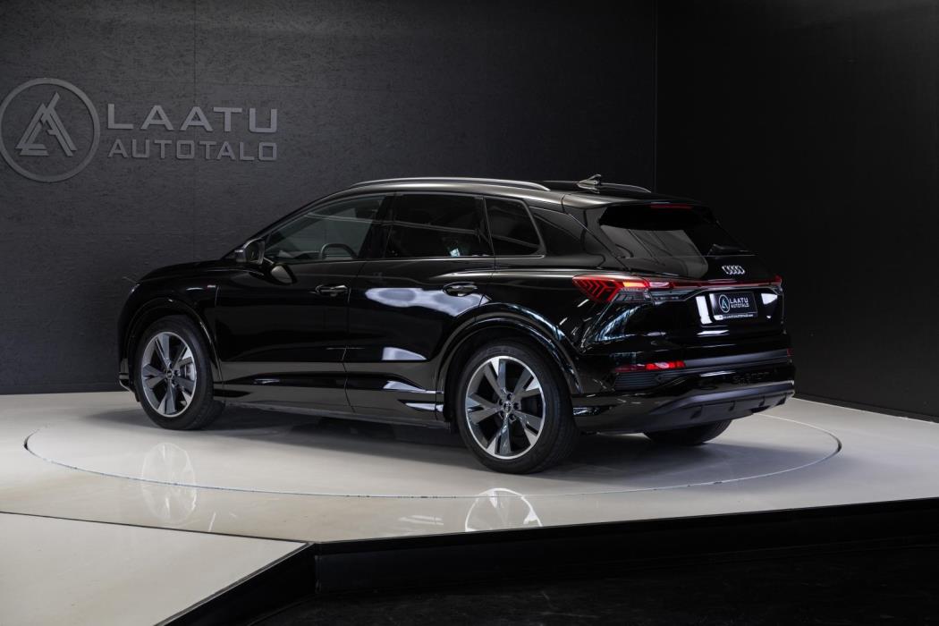 AUDI Q4 e-tron 2023
