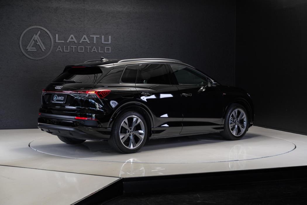 AUDI Q4 e-tron 2023
