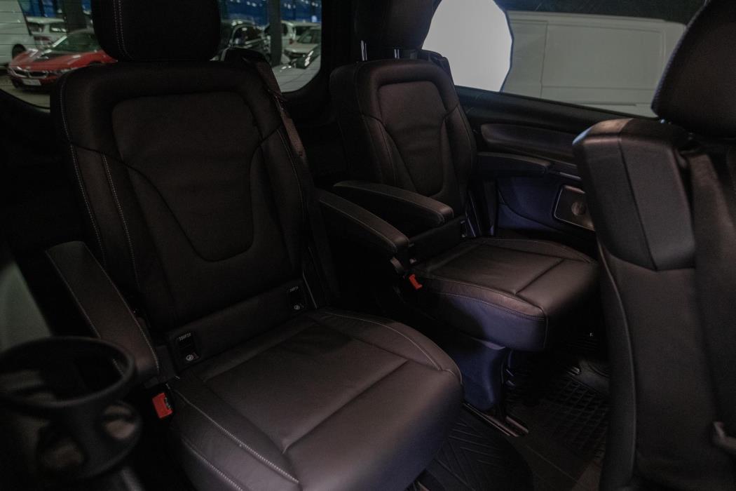 MERCEDES-BENZ V 2025