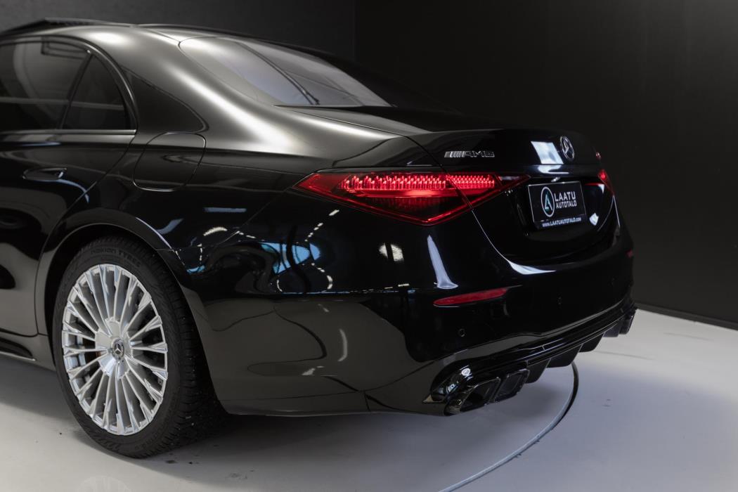 MERCEDES-BENZ S 63 AMG 2024