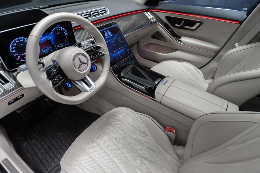 MERCEDES-BENZ S 63 AMG 2024
