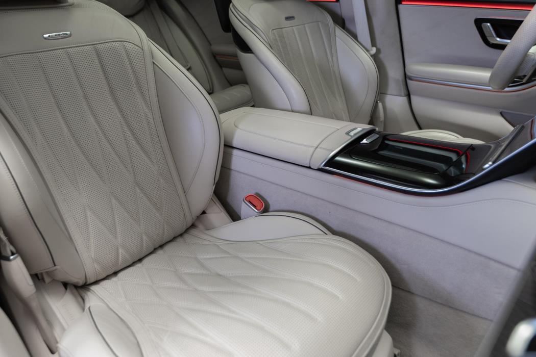 MERCEDES-BENZ S 63 AMG 2024