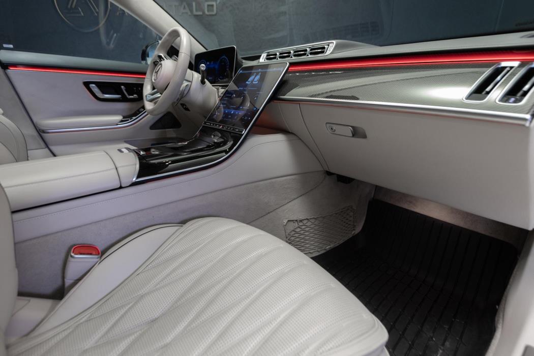 MERCEDES-BENZ S 63 AMG 2024