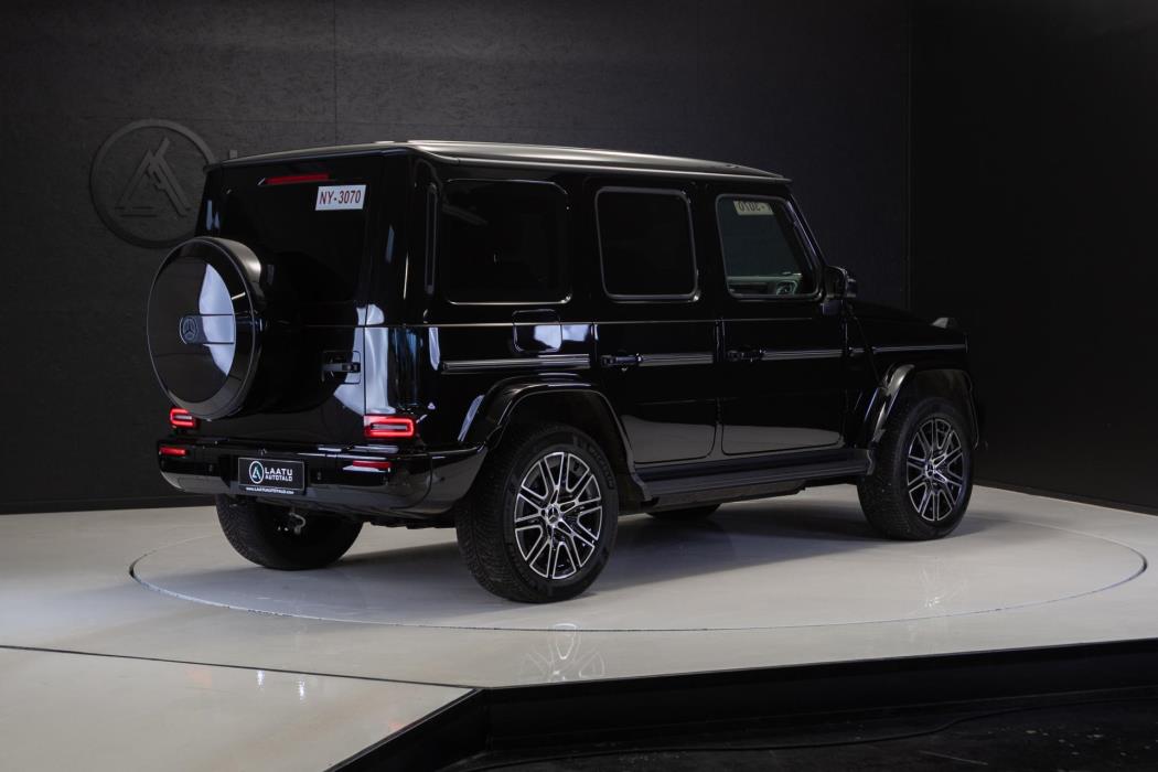 MERCEDES-BENZ G 2025