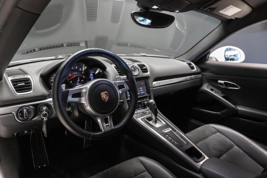 PORSCHE Cayman 2015