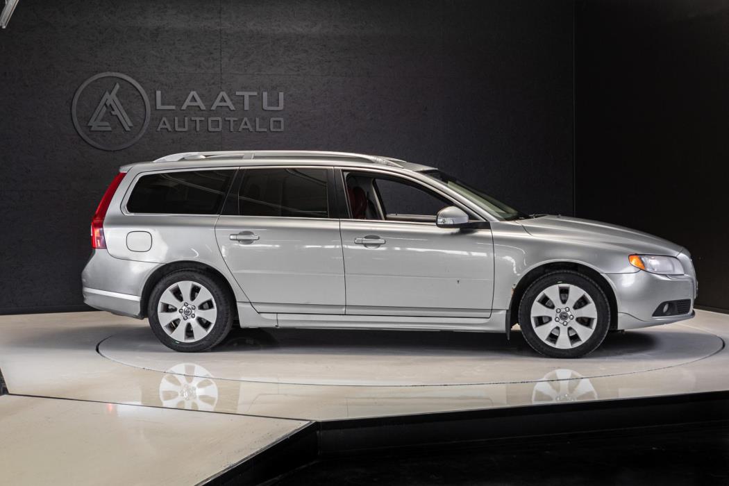 VOLVO V70 2007