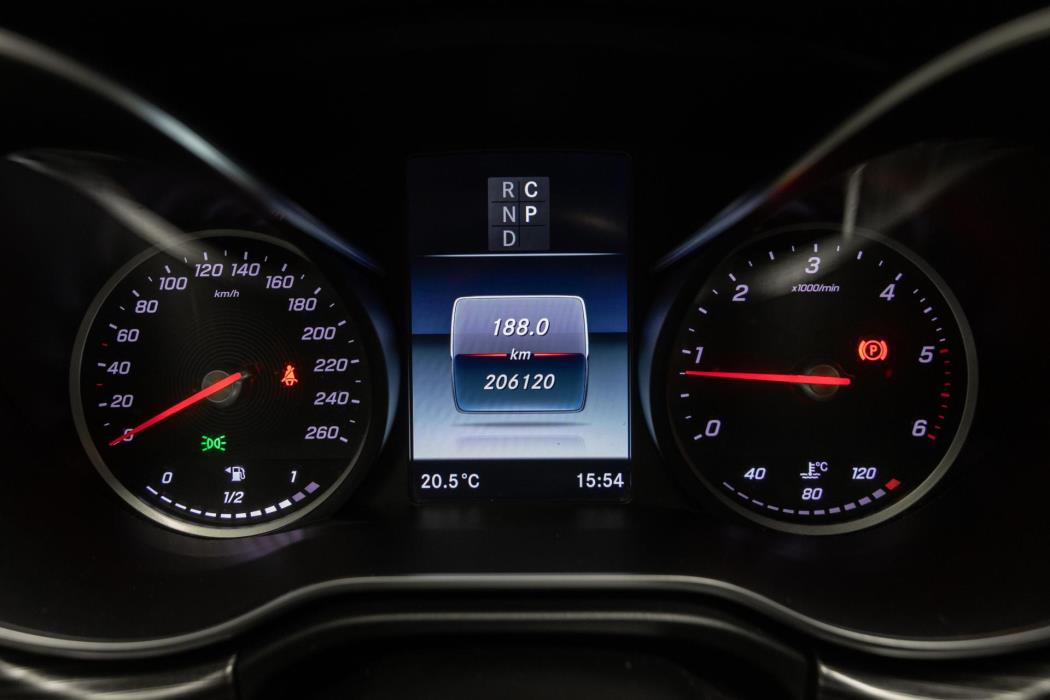 MERCEDES-BENZ V 2020