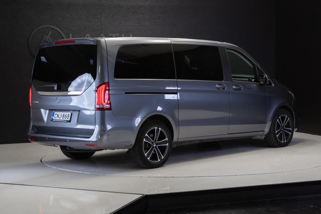 MERCEDES-BENZ V 2020