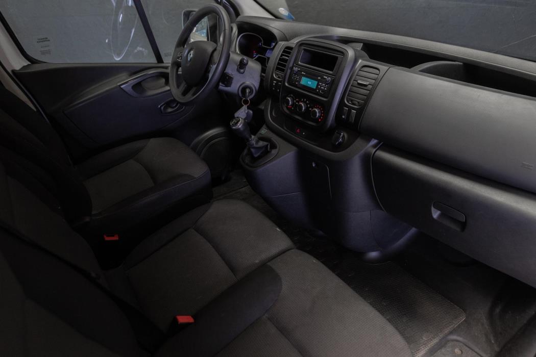 RENAULT Trafic 2021