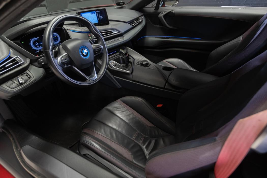 BMW i8 2017