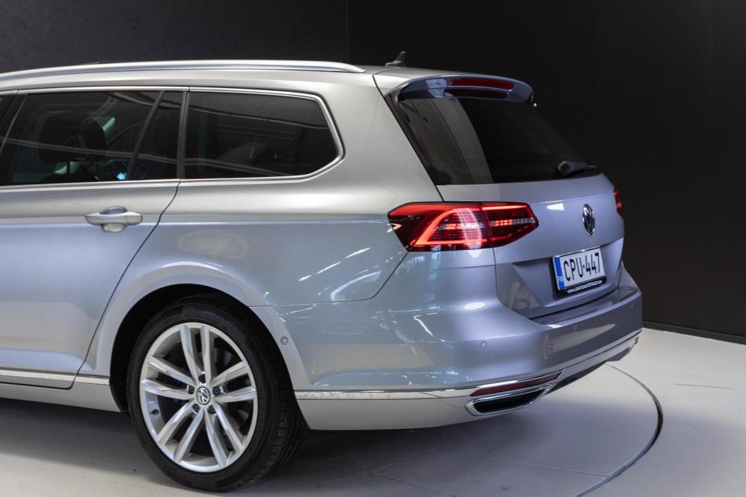 VOLKSWAGEN Passat 2017