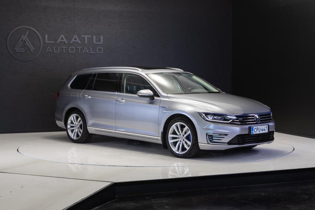 VOLKSWAGEN Passat 2017