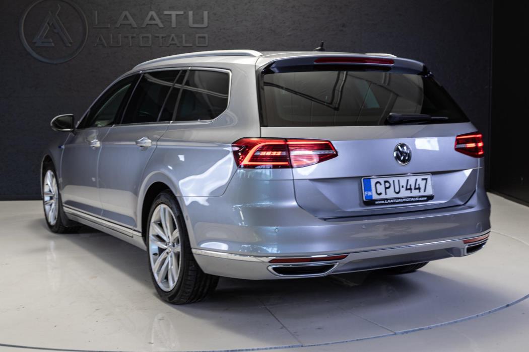 VOLKSWAGEN Passat 2017