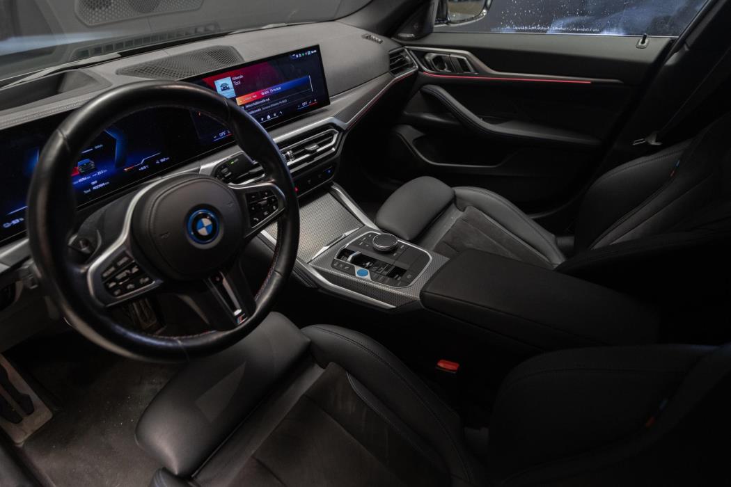 BMW i4 2023