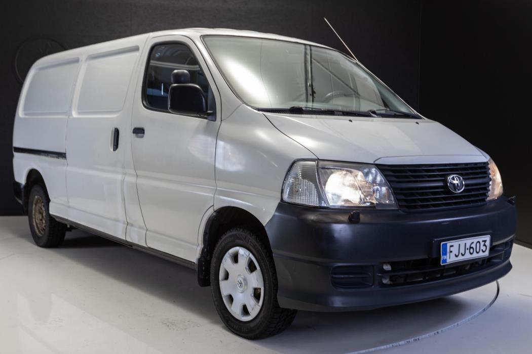 TOYOTA Hiace 2009