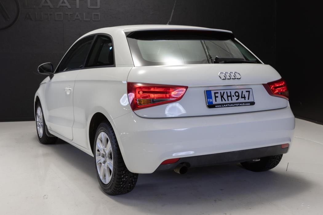 AUDI A1 2011