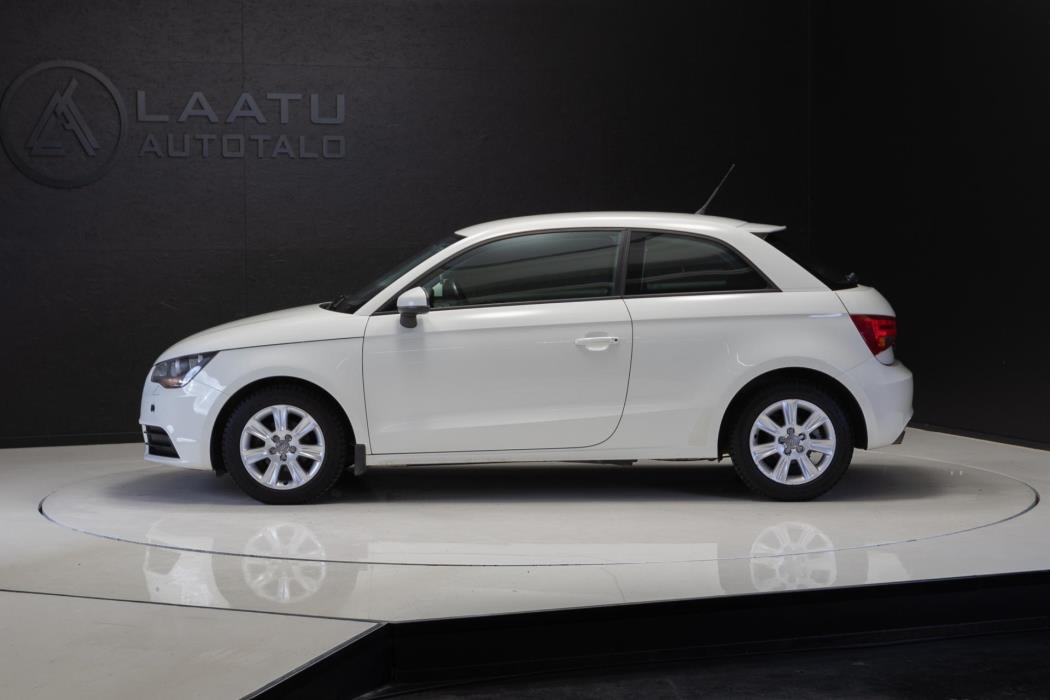 AUDI A1 2011