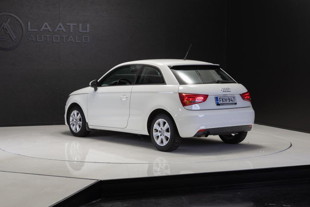 AUDI A1 2011