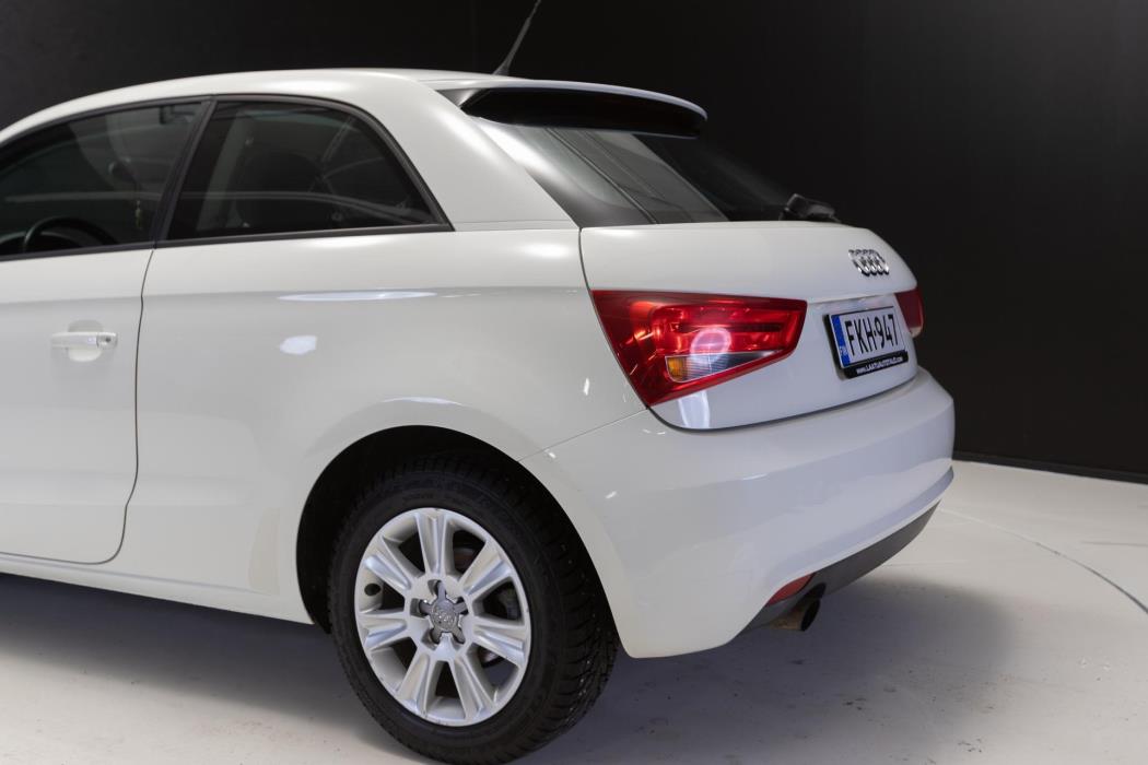 AUDI A1 2011
