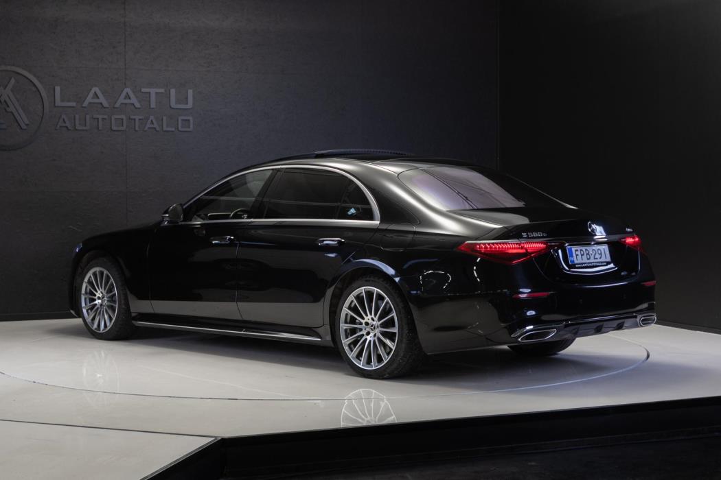 MERCEDES-BENZ S 2022