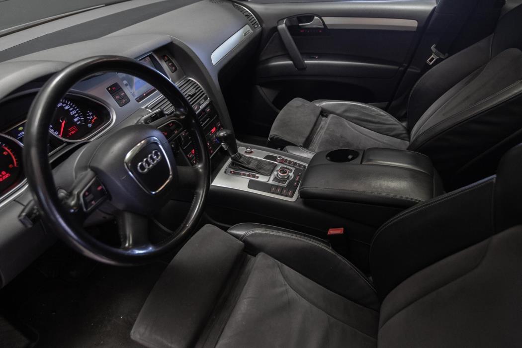 AUDI Q7 2011
