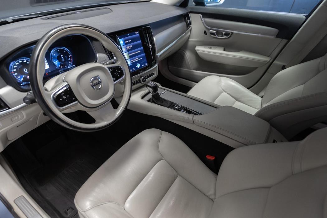 VOLVO S90 2017