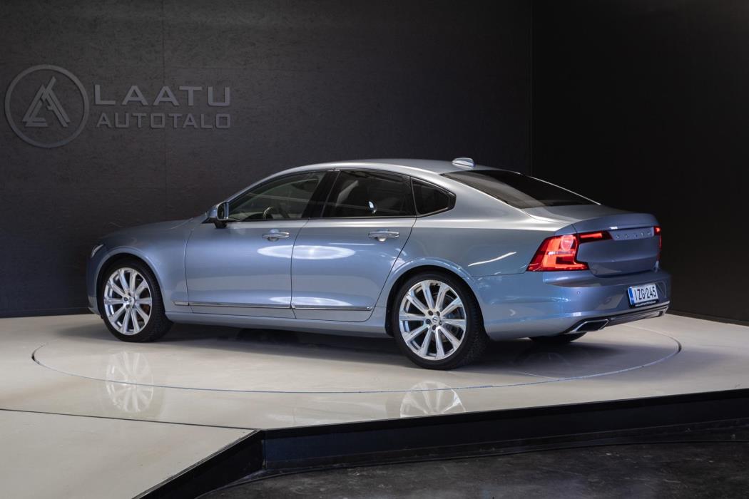 VOLVO S90 2017
