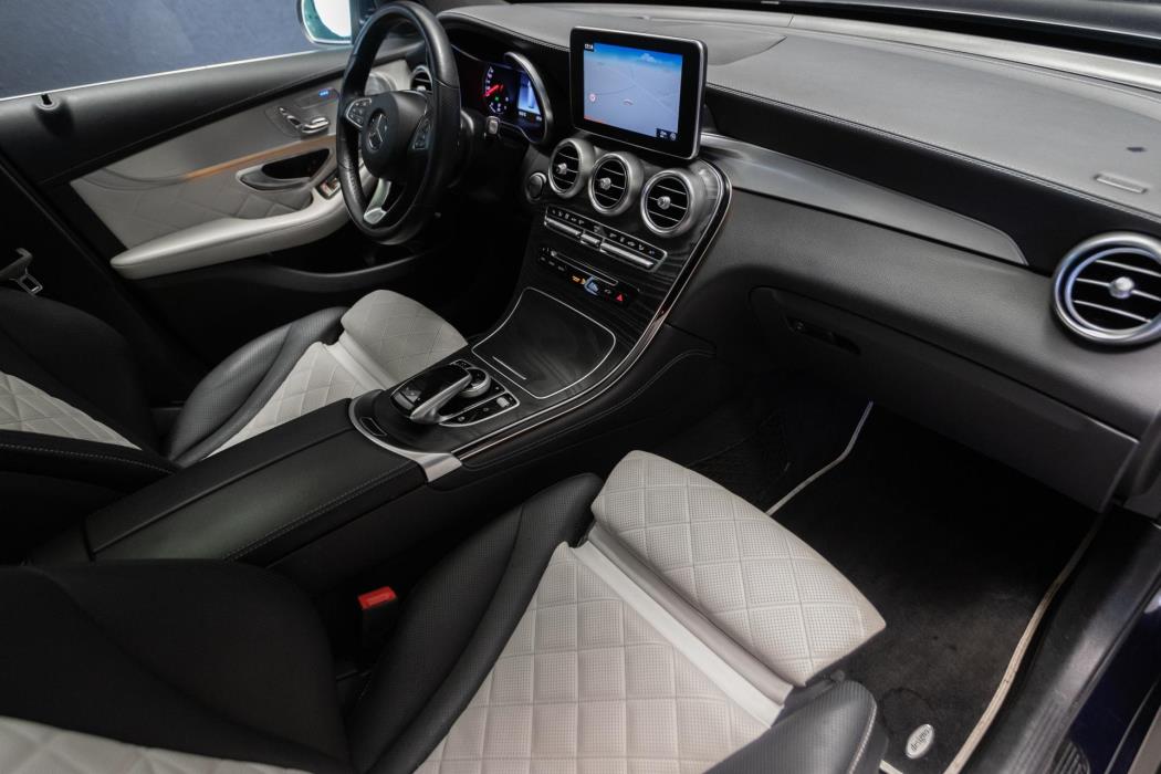 MERCEDES-BENZ GLC 2017