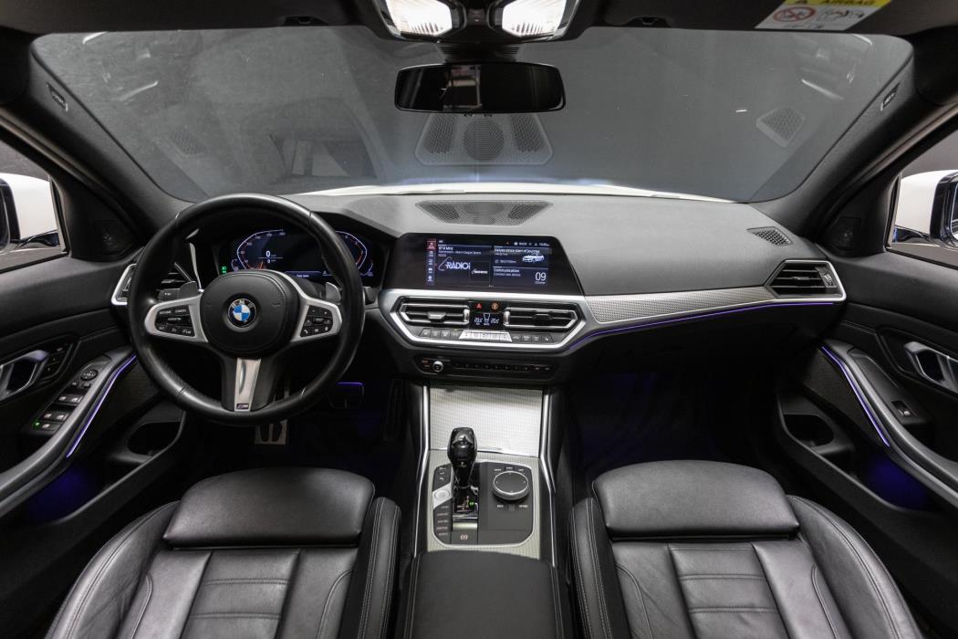 BMW 330 2021