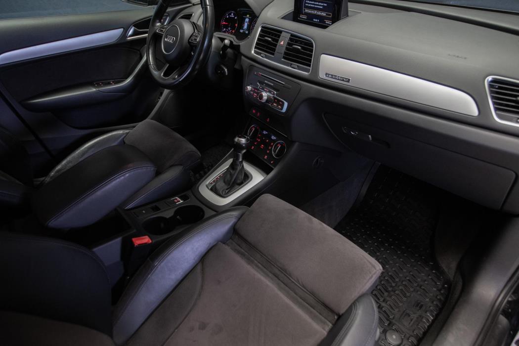 AUDI Q3 2016