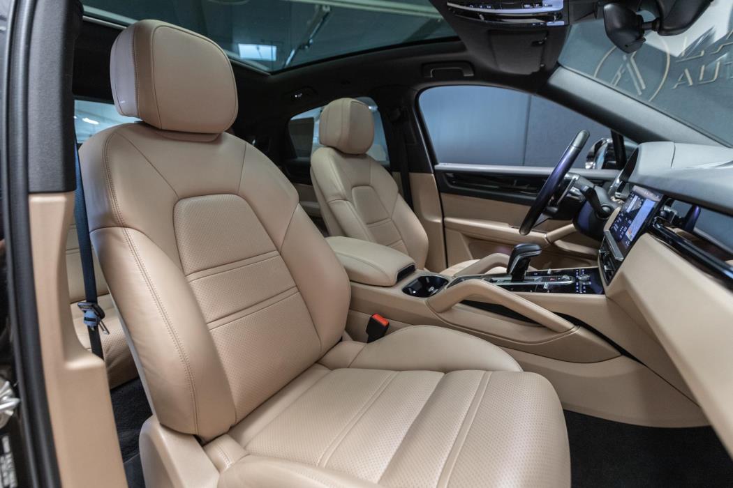 PORSCHE Cayenne 2021